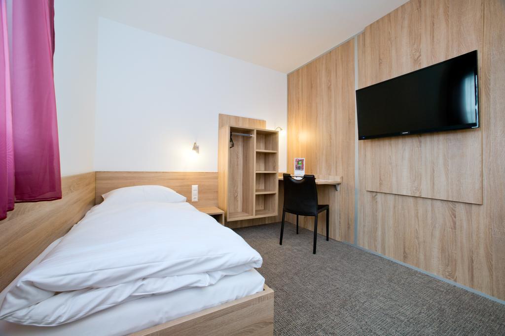 Cleverhotel Herzogenburg Exteriér fotografie